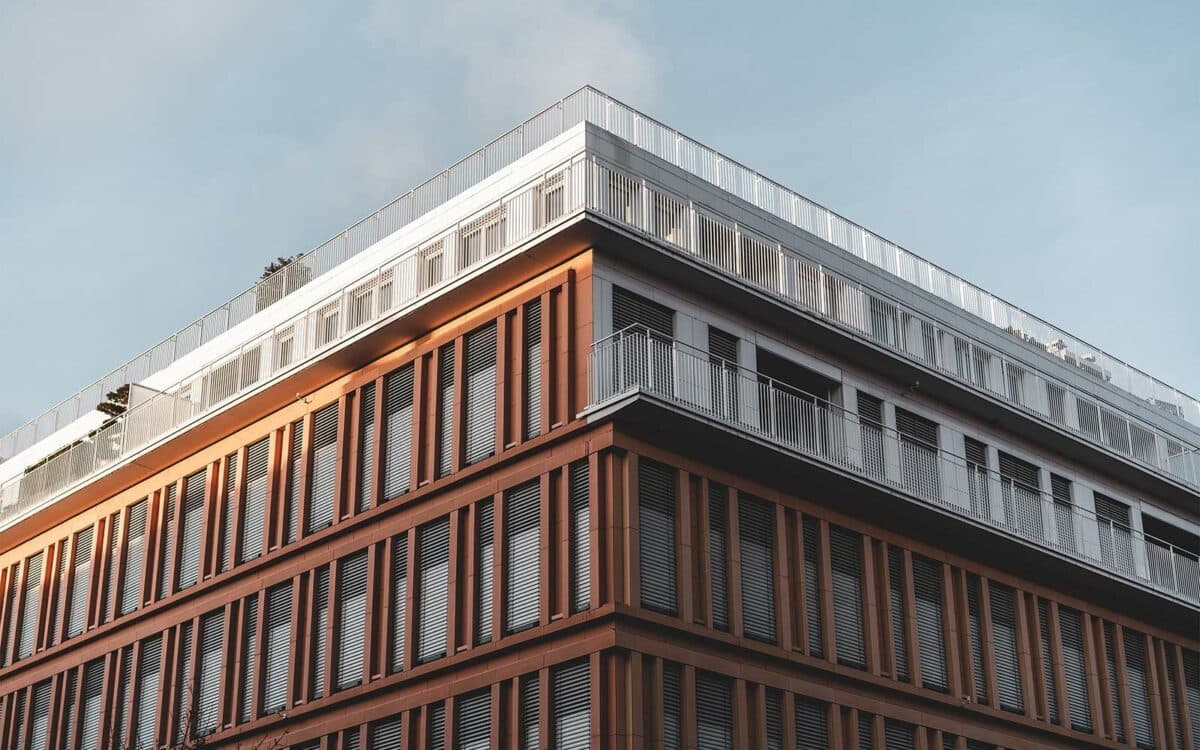 What Are the Costs and Factors to Build an Apartment Complex?