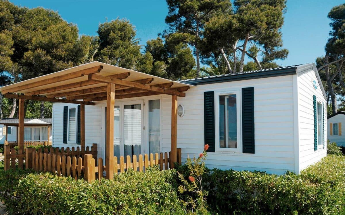 CRE Investing: How Long Do Manufactured Homes Last?