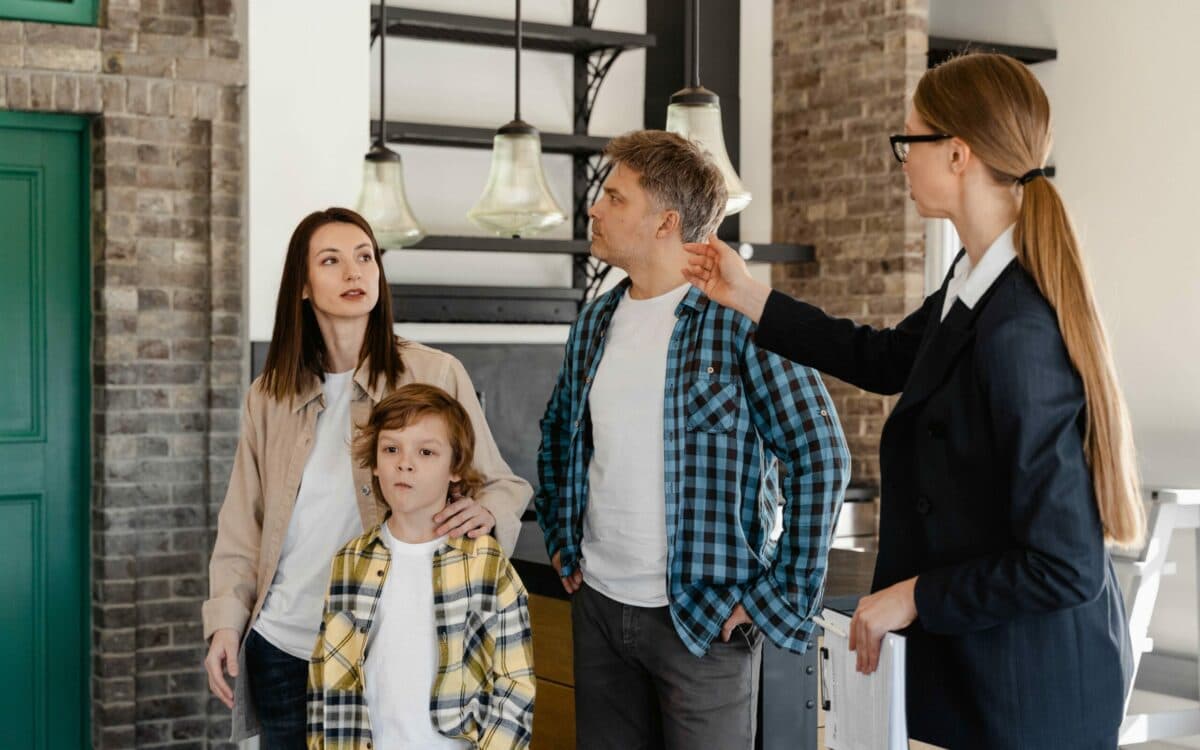 PSF Meaning: Calculating Rent Per Square Foot in CRE