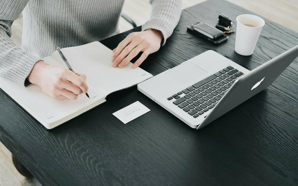 How to Conduct a SWOT Analysis in Commercial Real Estate
